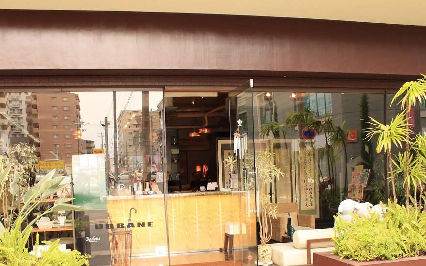 urbane_salon1.jpg